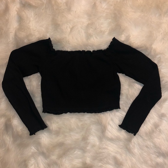 Ribbed, off-the-shoulder, crop tops. - Picture 4 of 4